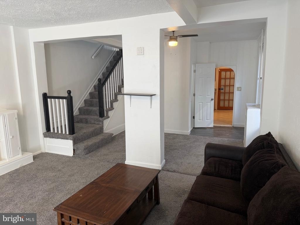 1249 Morse Street Ne - Photo 4