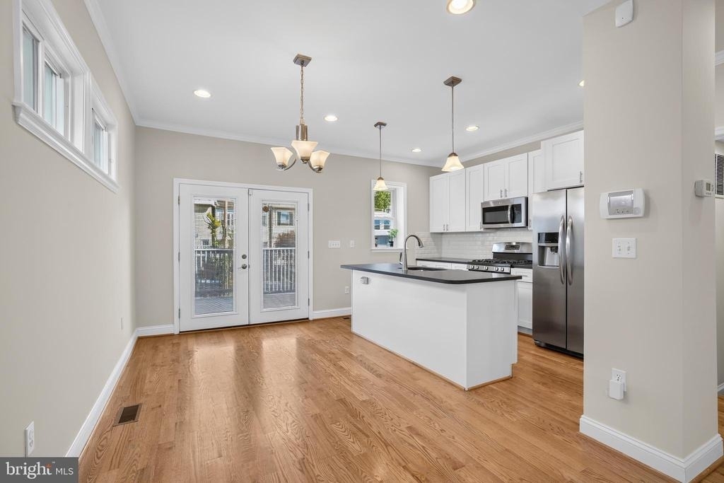 743 Madison Street Nw - Photo 8