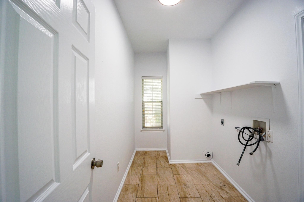 801 Cisco Valley Cv - Photo 10