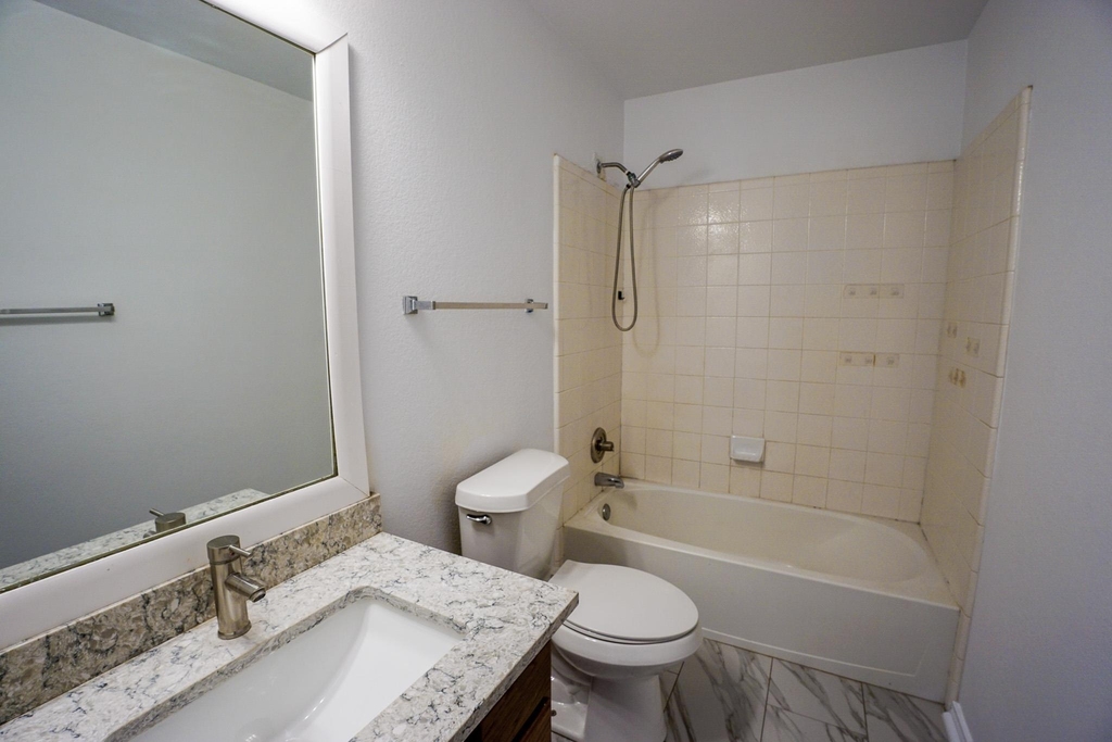 801 Cisco Valley Cv - Photo 19