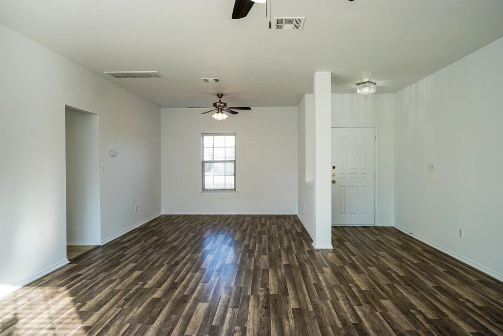 801 Cisco Valley Cv - Photo 3