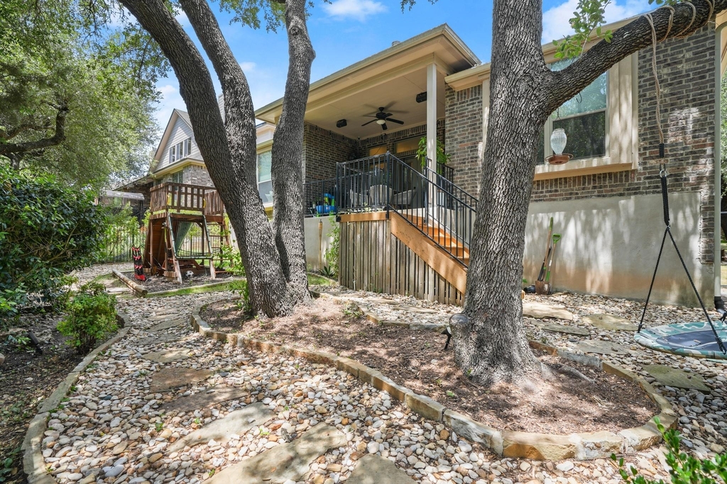 4613 Pyrenees Pass - Photo 23