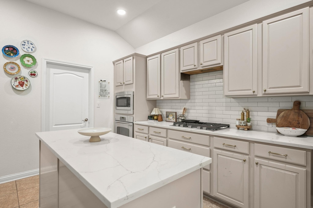 4613 Pyrenees Pass - Photo 5