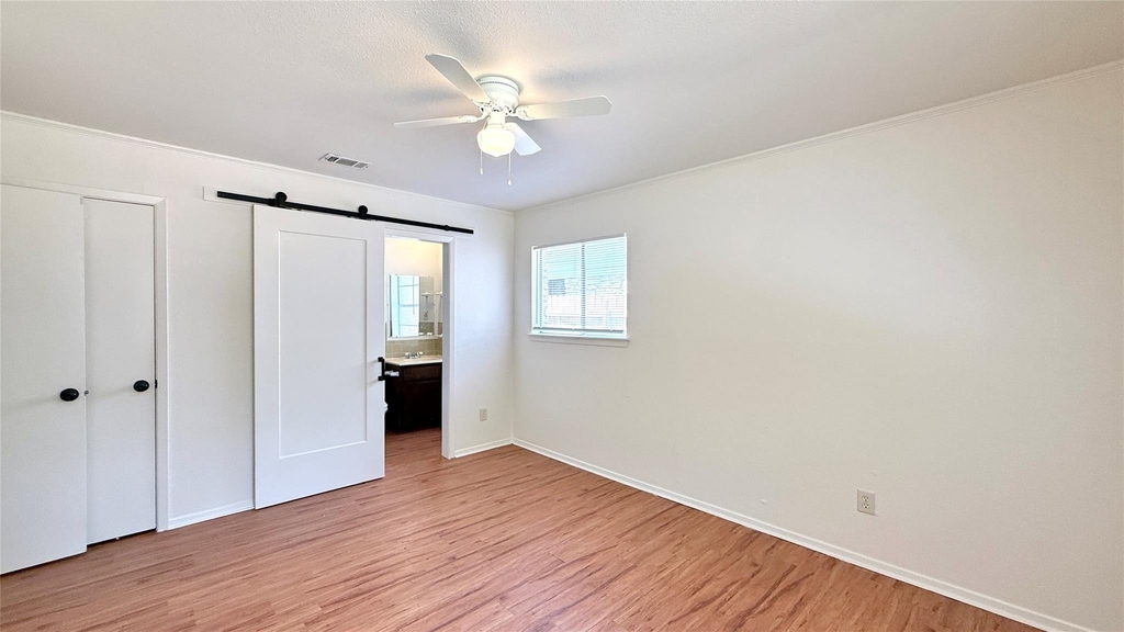 10105 Oak Hollow Dr - Photo 14