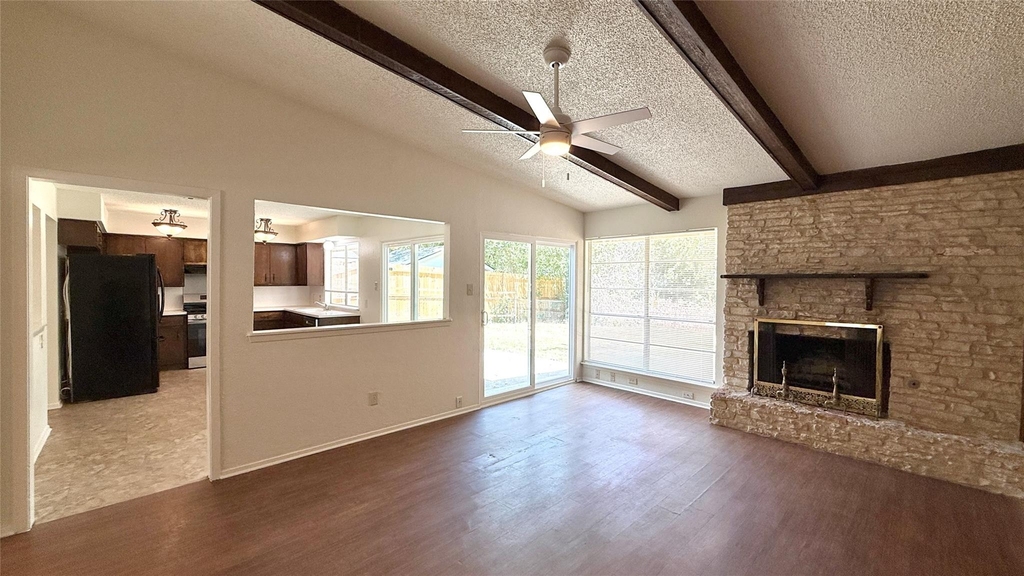 10105 Oak Hollow Dr - Photo 6