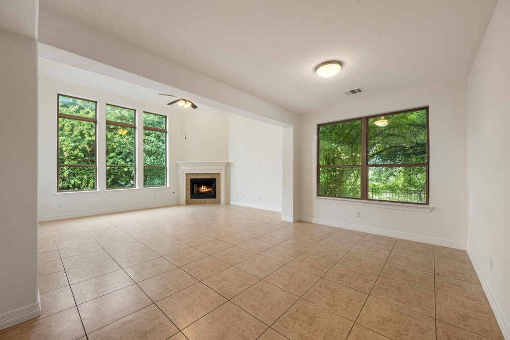 2201 Quarry Loop - Photo 4
