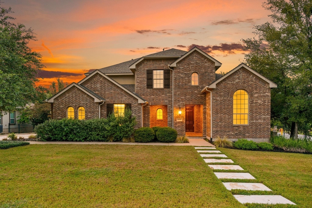 2201 Quarry Loop - Photo 0