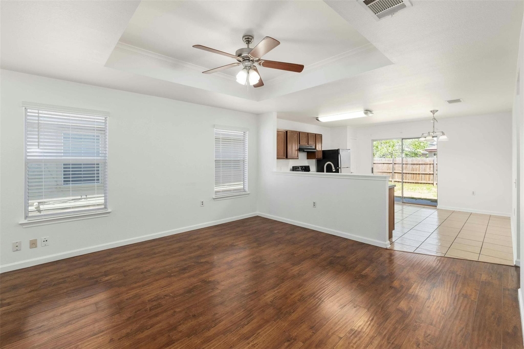 12524 Sky Harbor Dr - Photo 2