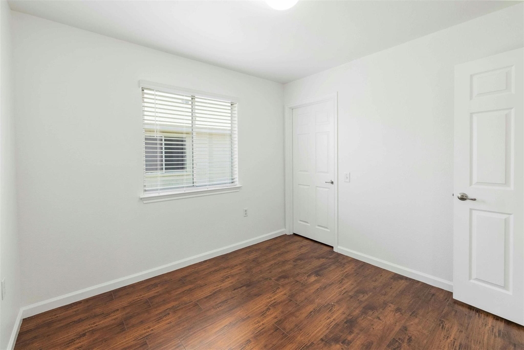 12524 Sky Harbor Dr - Photo 17