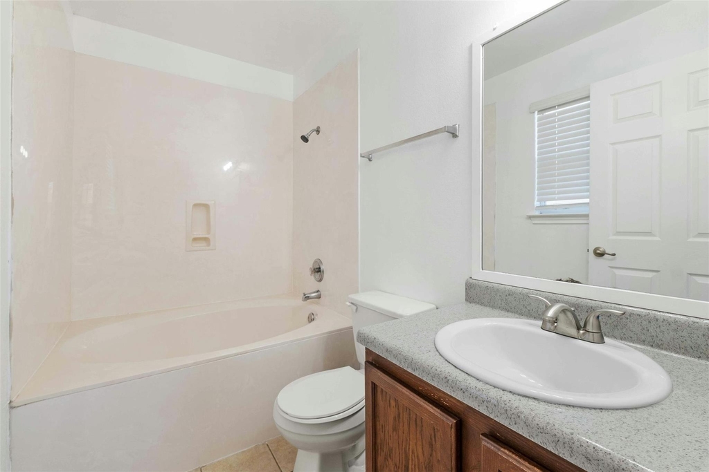 12524 Sky Harbor Dr - Photo 13
