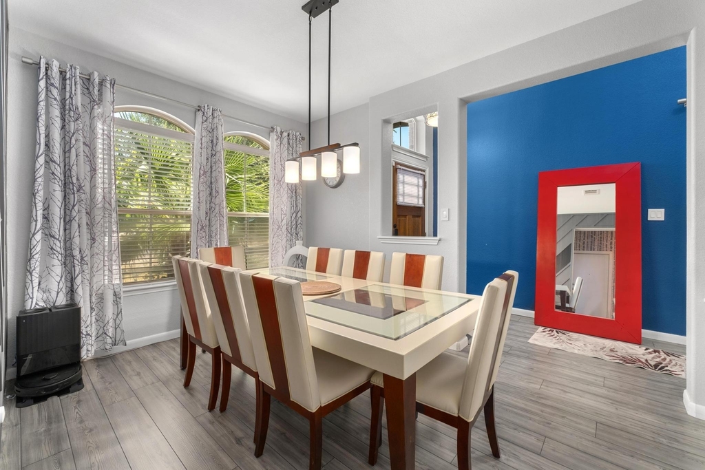 1801 Quiet Meadows Cv - Photo 4