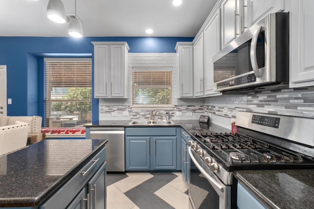 1801 Quiet Meadows Cv - Photo 10