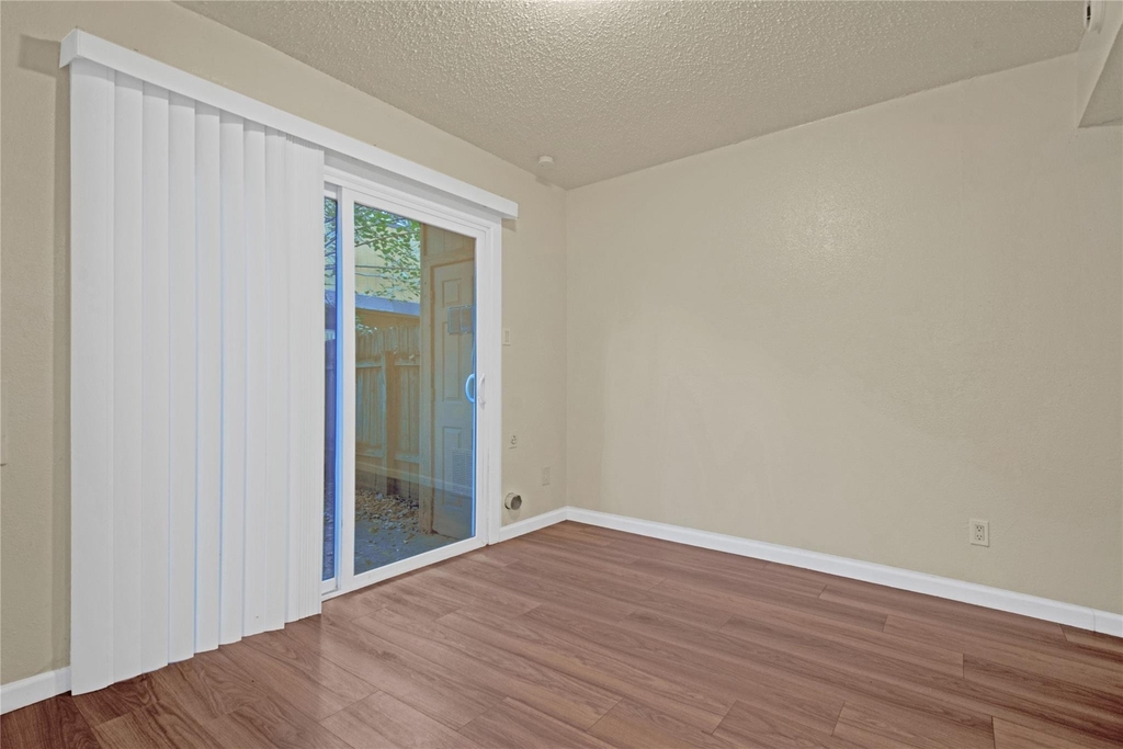 3454 Willowrun Dr - Photo 4