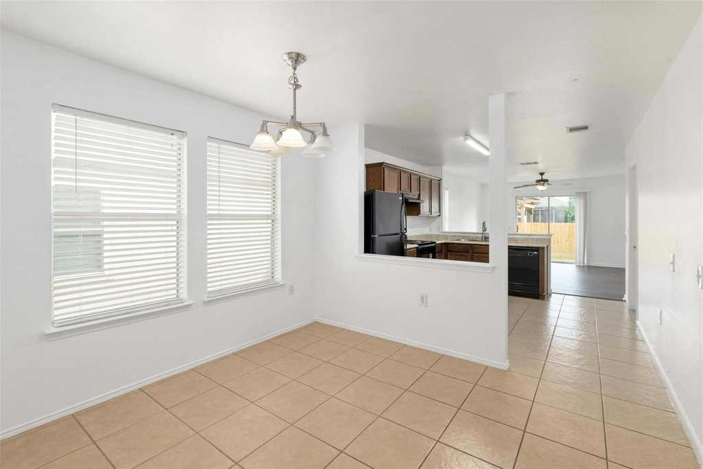 12409 Sky Harbor Dr - Photo 10