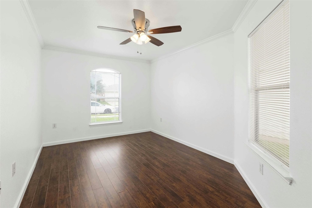 12409 Sky Harbor Dr - Photo 18