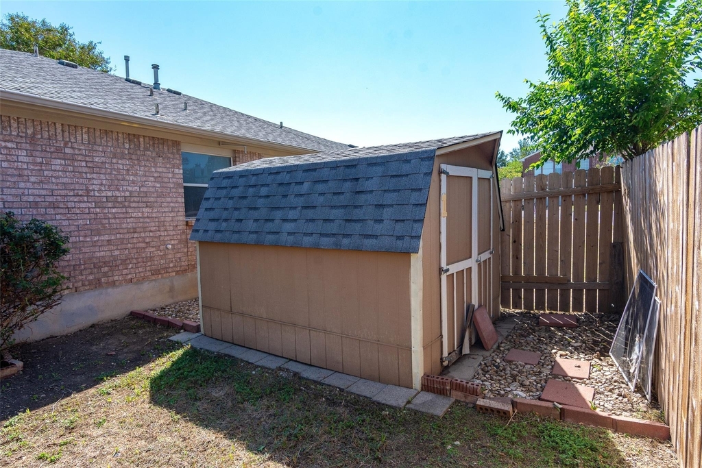 2321 Friarcreek Loop - Photo 33