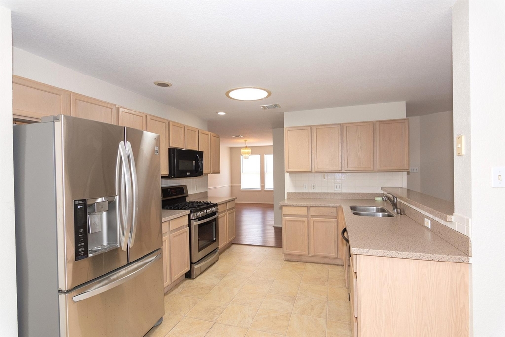 2321 Friarcreek Loop - Photo 8
