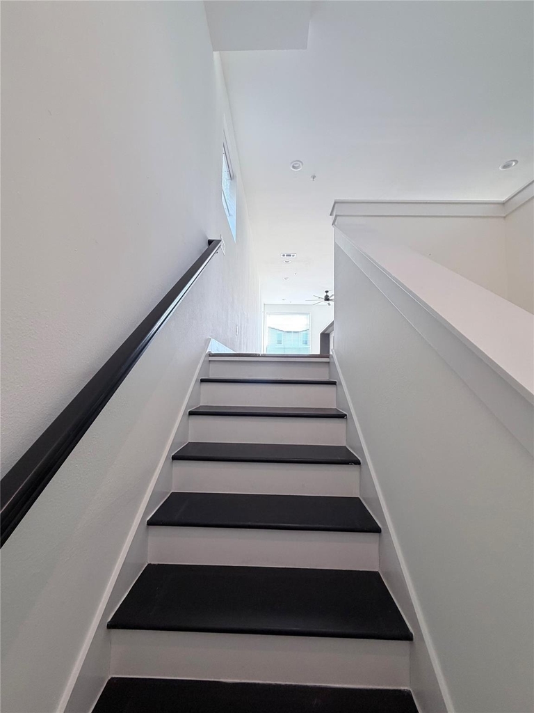 1417 Kramer Ln #23 - Photo 2