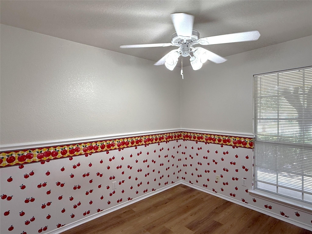 3904 Cadoz Ct - Photo 10