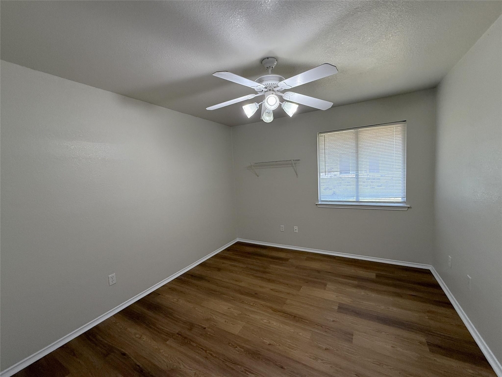 3904 Cadoz Ct - Photo 13