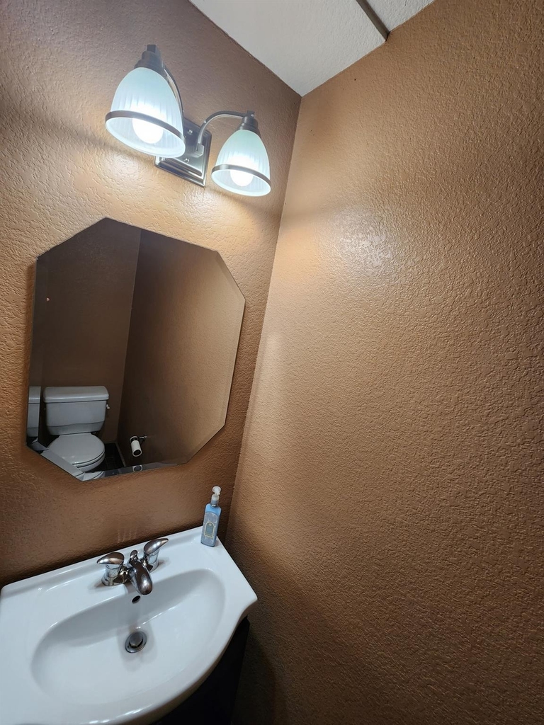 12337 Yarmont Way - Photo 18