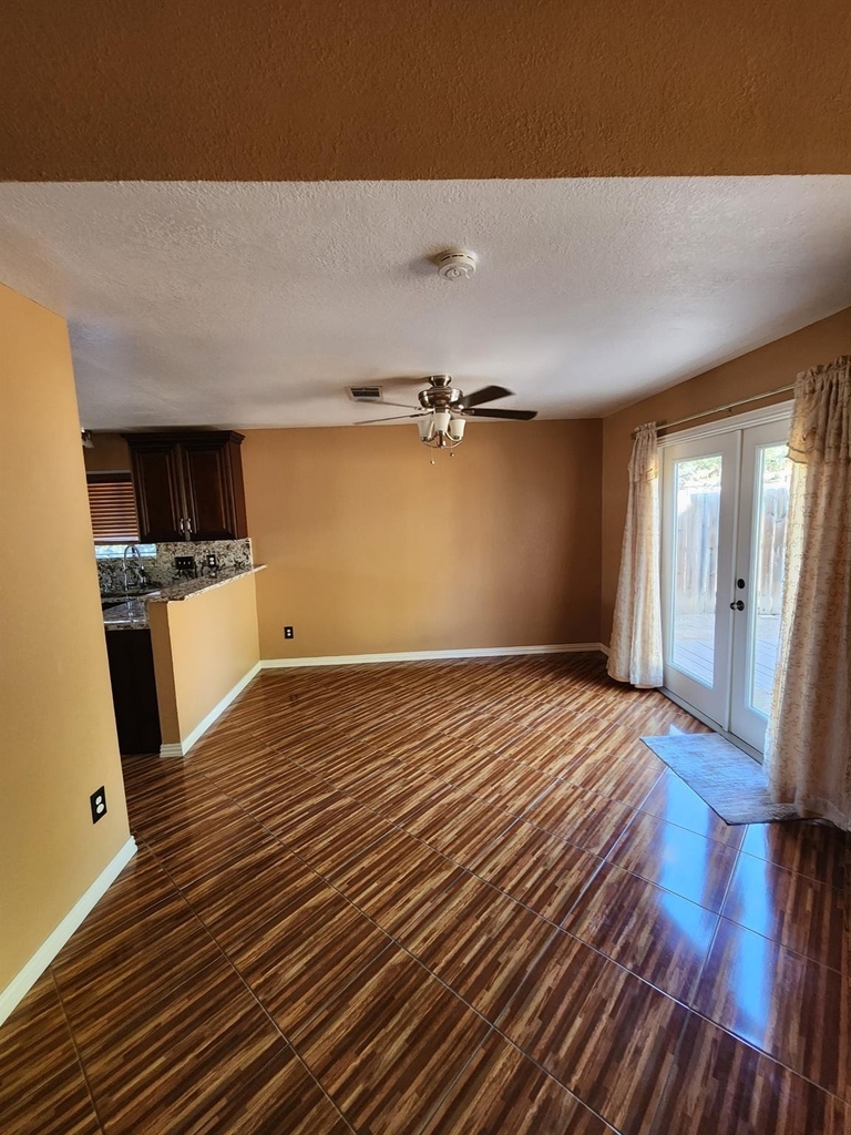 12337 Yarmont Way - Photo 21