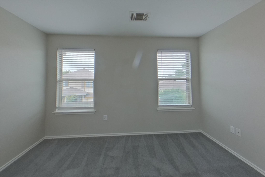 15102 Verela Dr - Photo 4