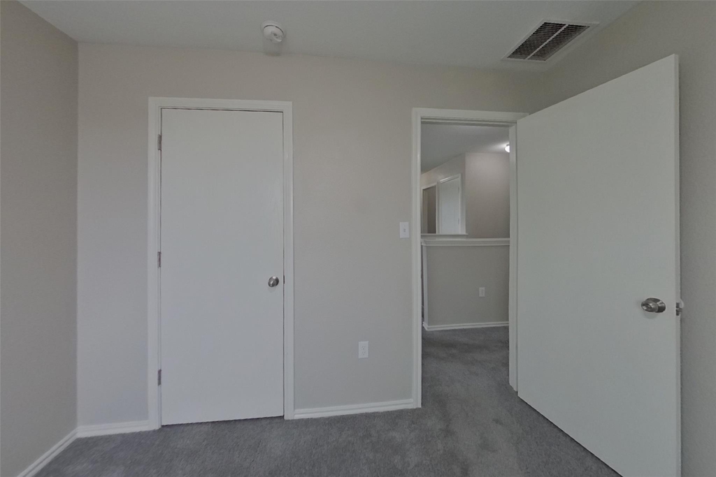 15102 Verela Dr - Photo 10