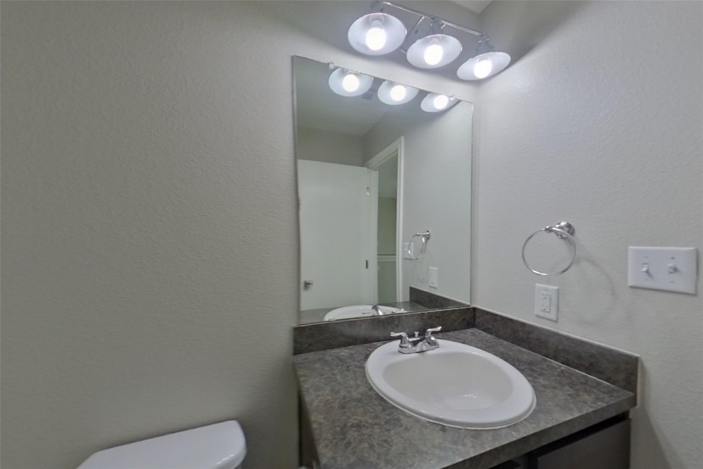 15102 Verela Dr - Photo 12