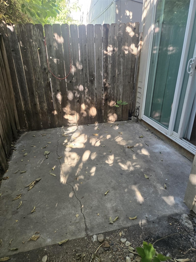 1207 Southport Dr - Photo 4