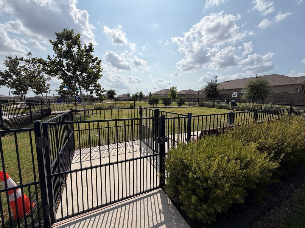315 Belmont Pl - Photo 28