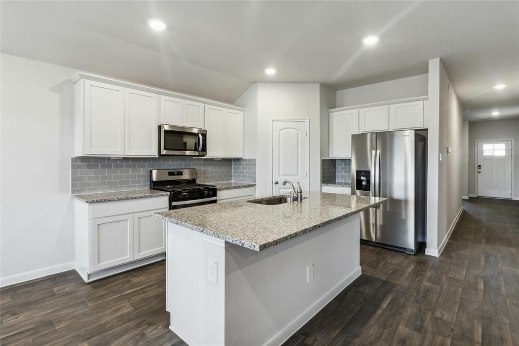 315 Belmont Pl - Photo 5