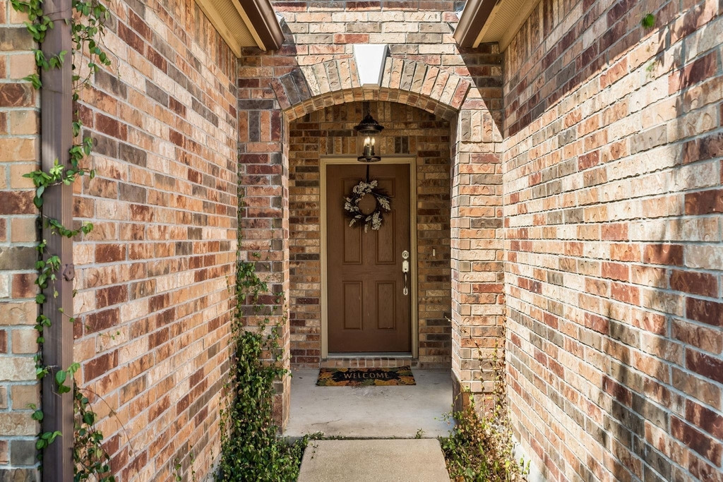 1113 Yellow Iris Rd - Photo 1