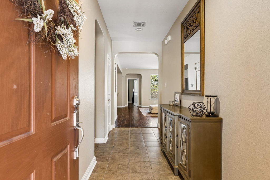 1113 Yellow Iris Rd - Photo 2