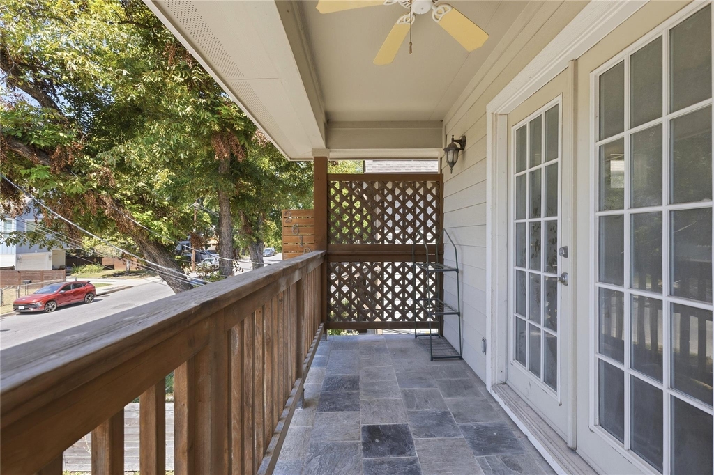 2610 Hidalgo St - Photo 14