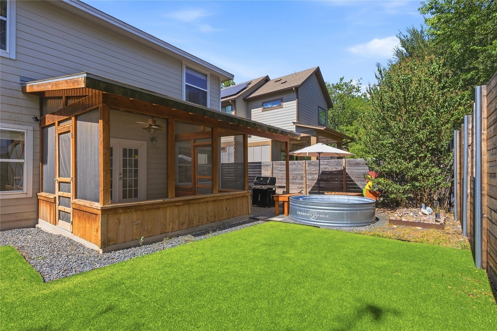 2610 Hidalgo St - Photo 29