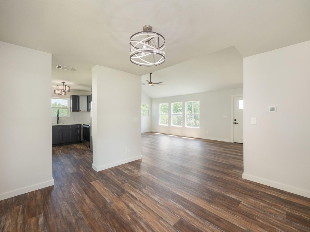 109 Elizabeth Dr - Photo 7