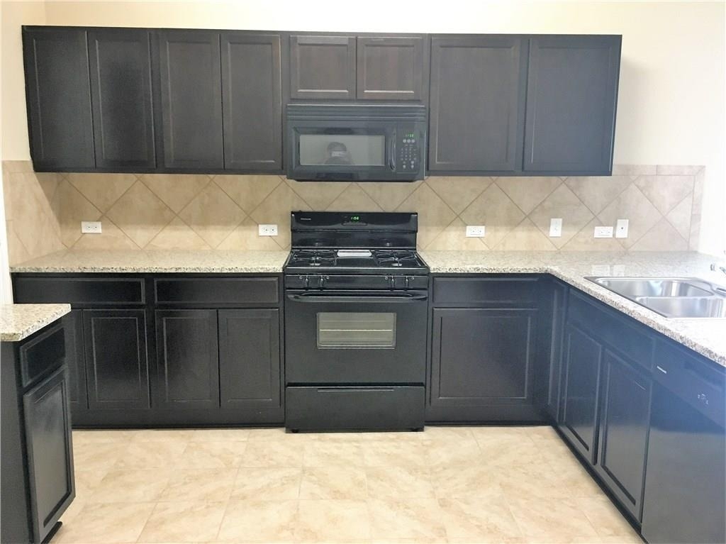 1713 Deodara Dr - Photo 2