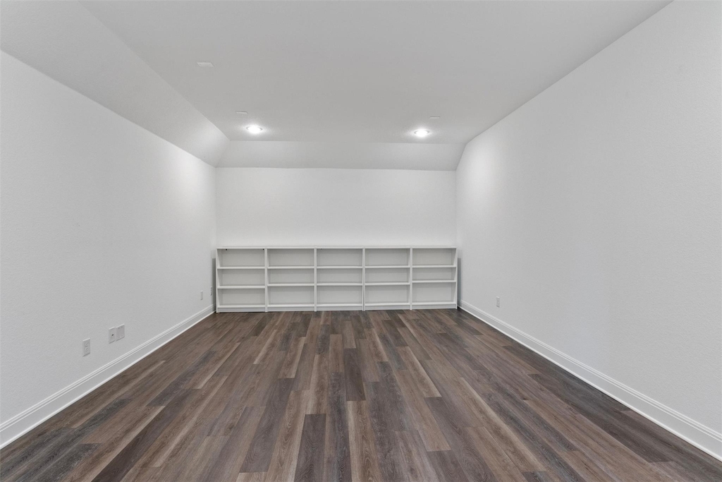 724 Landing Ln - Photo 25