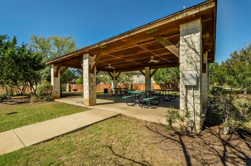 1305 Horseshoe Ranch Dr - Photo 36