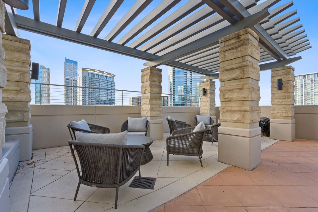 360 Nueces St - Photo 35