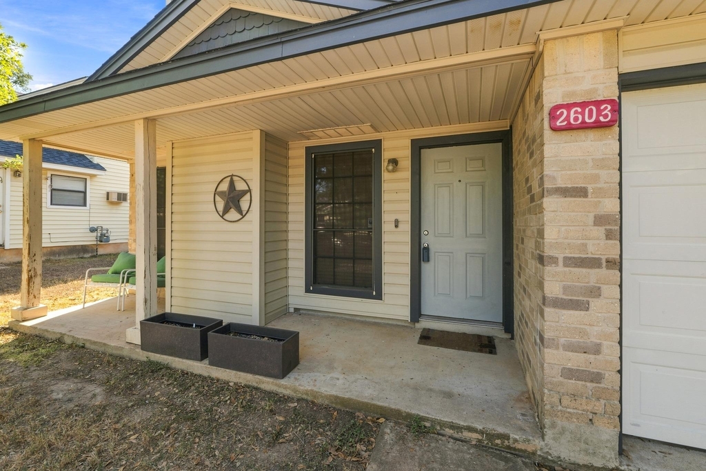 2603 Market Garden Ln - Photo 1
