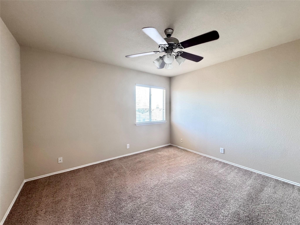 1912 Golden Arrow Ave - Photo 12