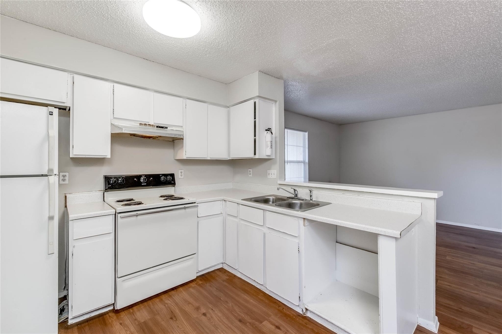 11907 Alpheus Ave - Photo 9