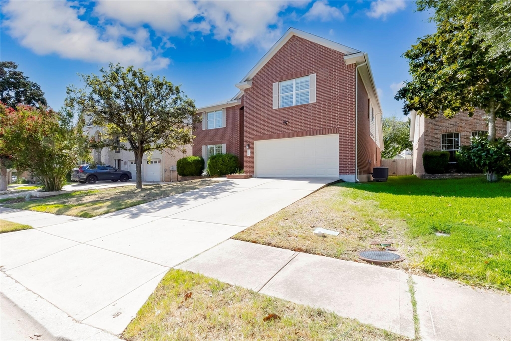 15617 Pumpkin Ridge Dr - Photo 1