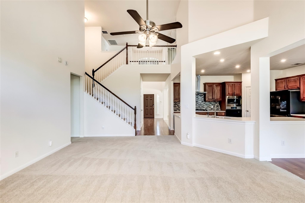 15617 Pumpkin Ridge Dr - Photo 6