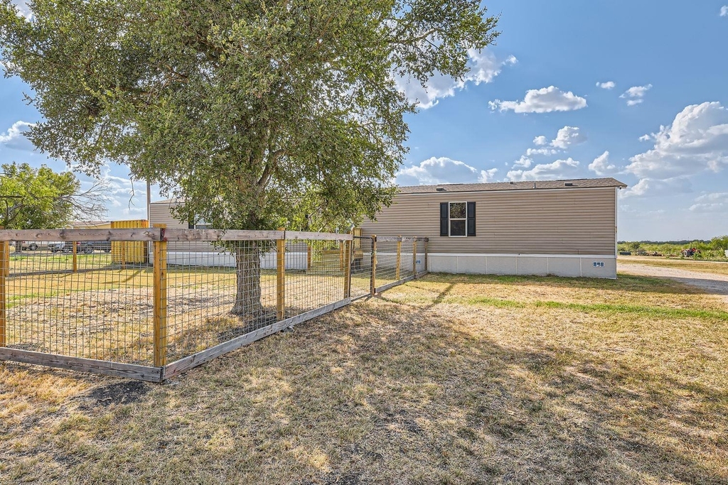 517 Crossroads Dr - Photo 4