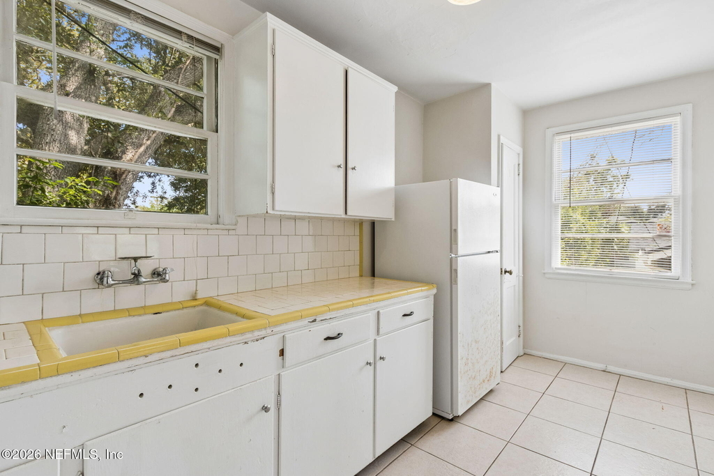 2745 Forbes Street - Photo 10