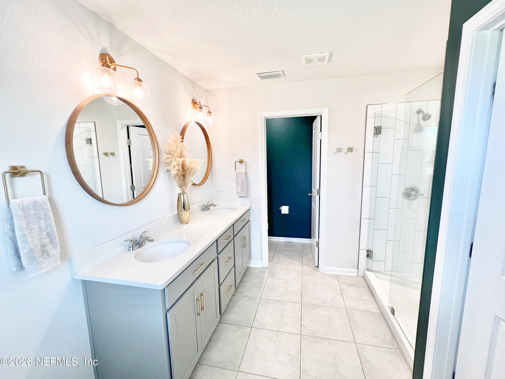 1985 Amberly Drive - Photo 23