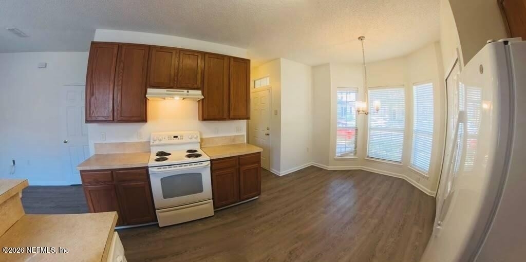 515 Hopewell Drive - Photo 1